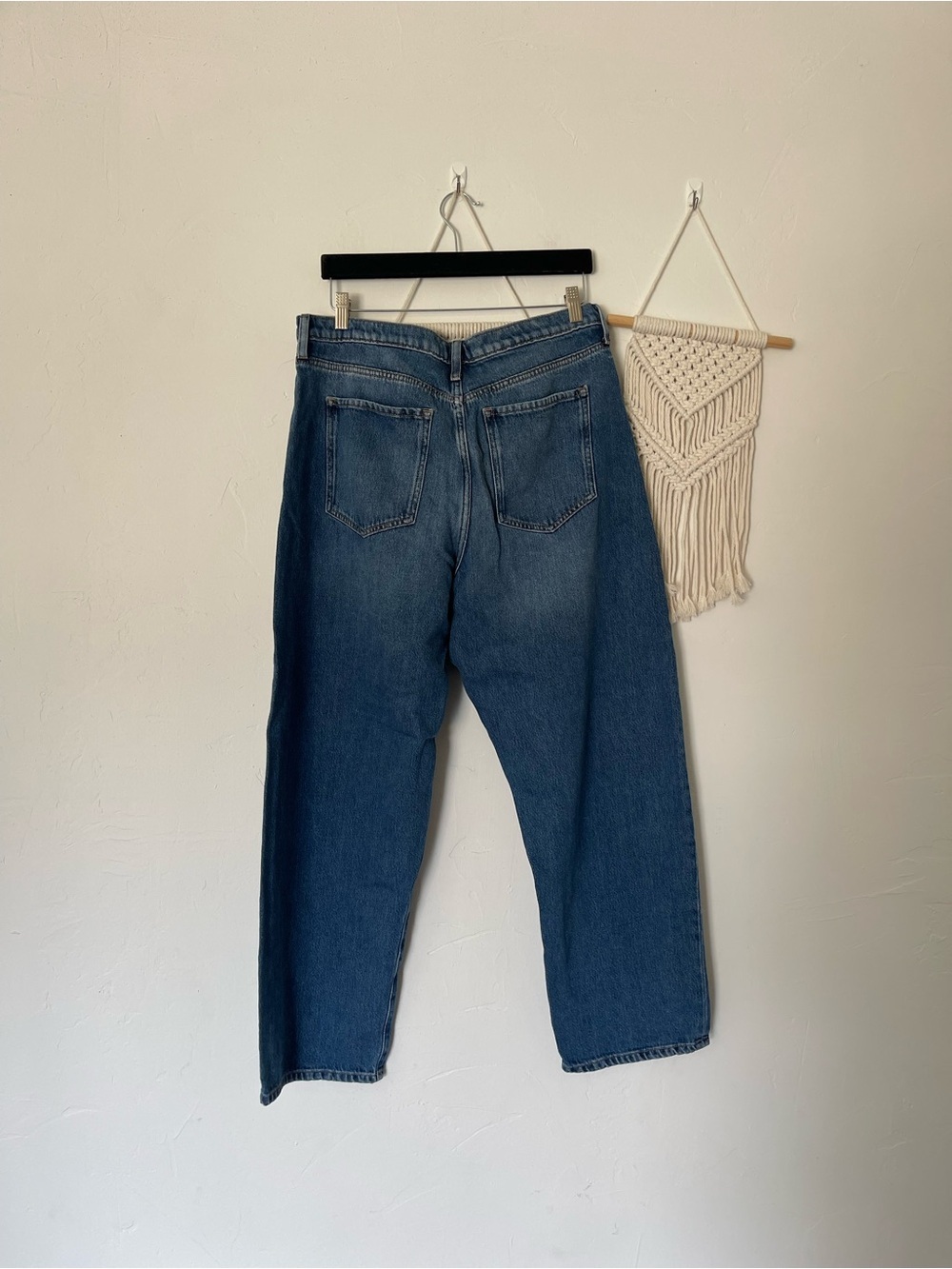 Banana Republic Barrel Fit Jeans - Picture 3 of 7